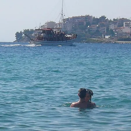 In Bb - Welcome To Petunia, In Neos-marmaras,xalkidiki ,greece, Double 7 *