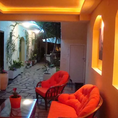 Gasthof In Bb - Welcome To Petunia, In Neos-marmaras,xalkidiki ,greece, Double 7 *